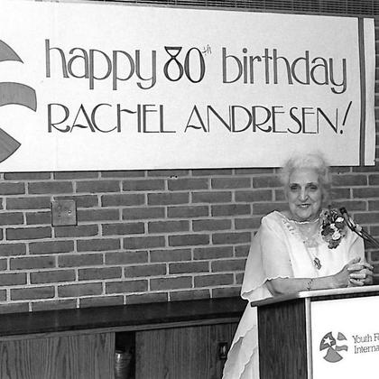 1987 feierte YFU Pionierin Rachel Andresen ihren 80sten Geburtstag