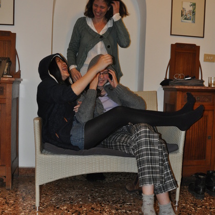 Wir waren mit 2 Familien in Venedig und hier sieht man einen Teil der Fashion-Show mit dem neu gekauften Gewand.